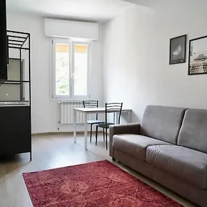 https://molinari-house-smeraldino.emilia-romagnahotels.net